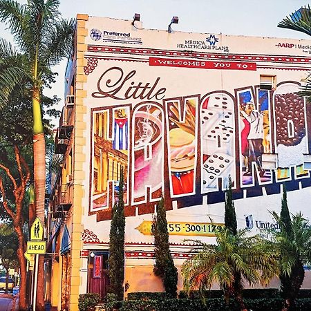 Voyage A Little Havana Bouguenais Bagian luar foto